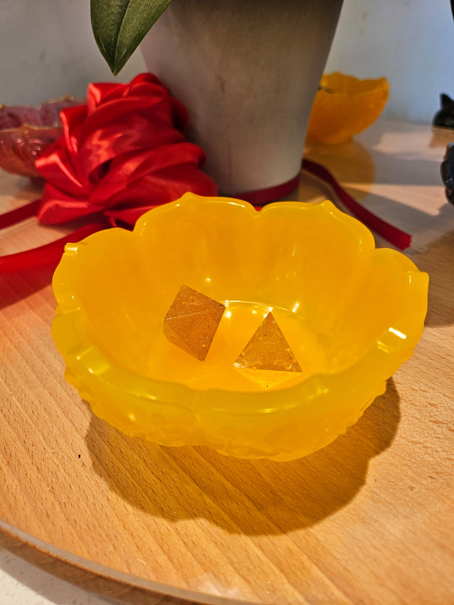 Handmade Tangerine/Orange Resin Bowl Trinket Dish, Sparkle Ring Holder, Jewellery Dish, Unique Gift for Her, Small Decorative Bowl